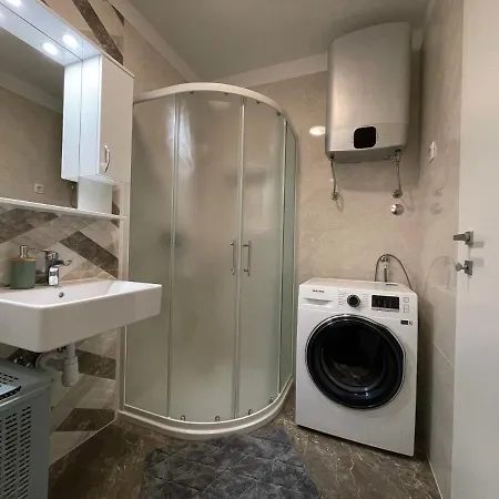 Bookkeeper's Apartment Split